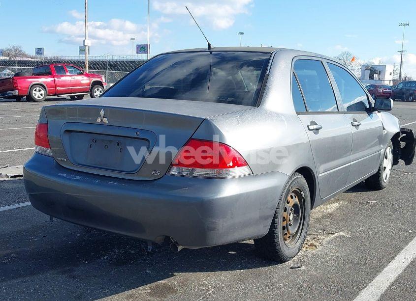 Photo 4 of 2005 Mitsubishi Lancer ES (VIN JA3AJ26E55U013650)