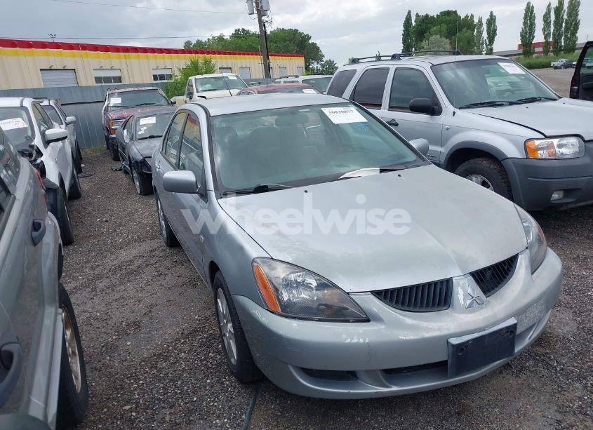 2005 Mitsubishi Lancer ES (VIN JA3AJ26E75U053731) main photo