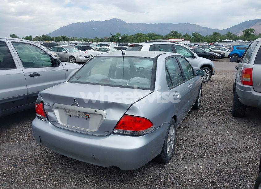 Photo 4 of 2005 Mitsubishi Lancer ES (VIN JA3AJ26E75U053731)