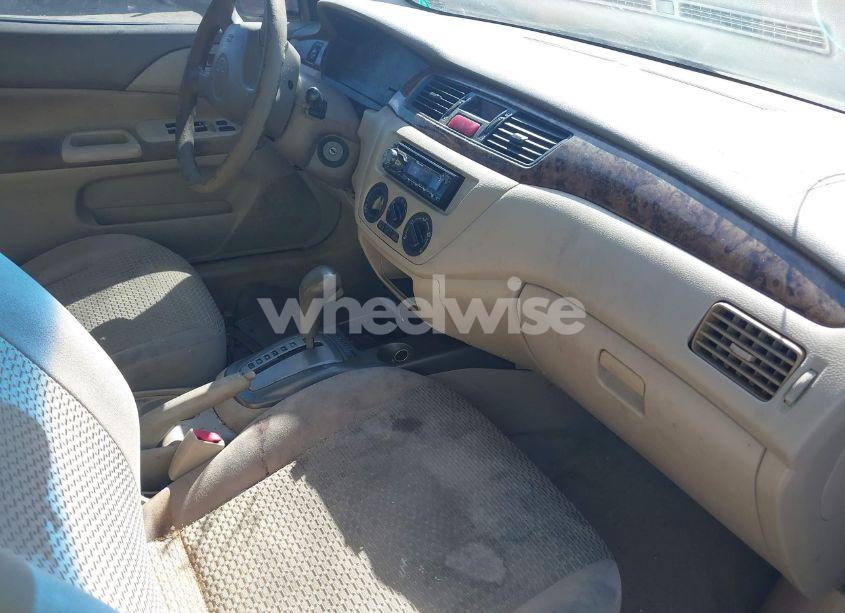 Photo 5 of 2002 Mitsubishi Lancer ES (VIN JA3AJ26E82U076009)