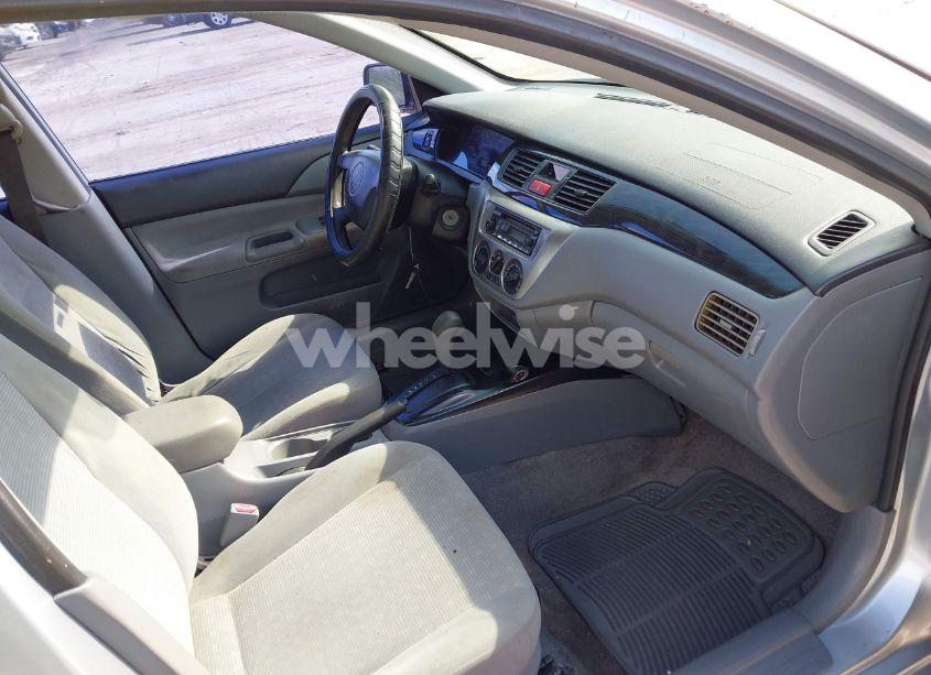 Photo 5 of 2005 Mitsubishi Lancer ES (VIN JA3AJ26EX5U042982)