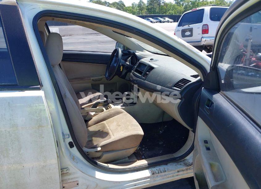 Photo 5 of 2009 Mitsubishi Lancer DE (VIN JA3AU16U29U040688)