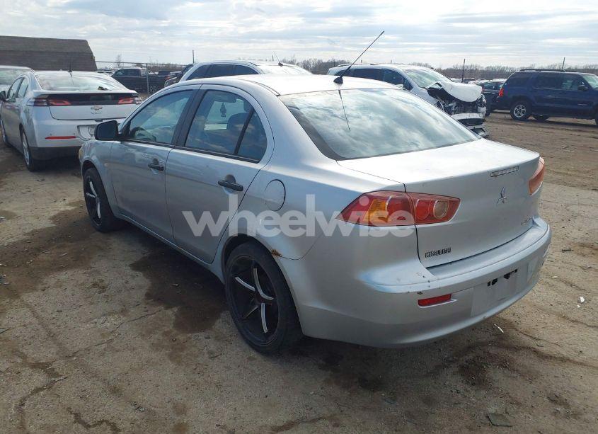 Photo 3 of 2009 Mitsubishi Lancer DE (VIN JA3AU16U79U007847)