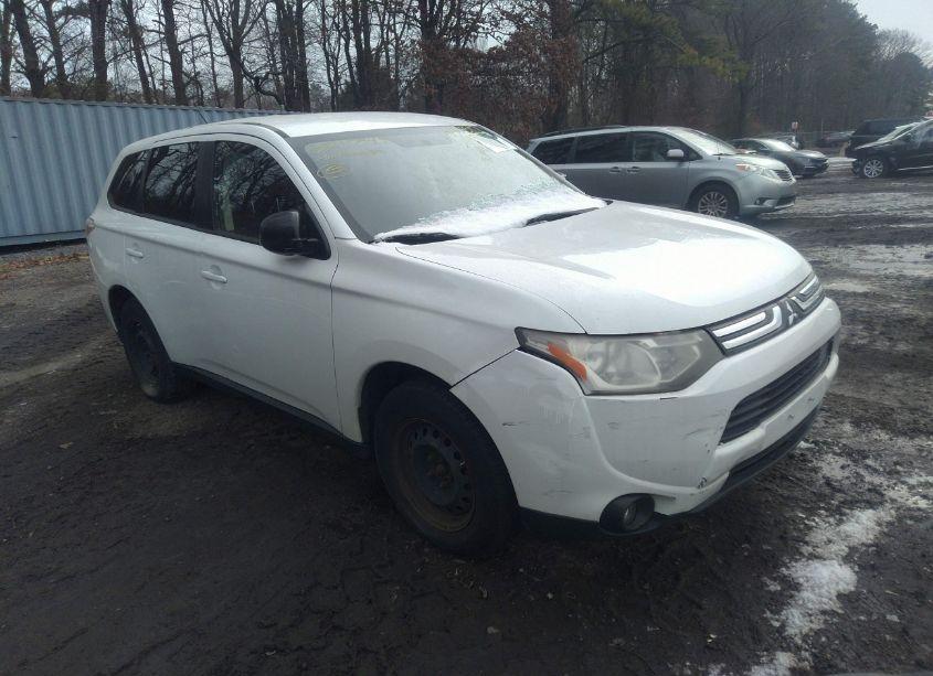 2014 Mitsubishi Outlander ES (VIN JA4AD2A30EZ006231) main photo