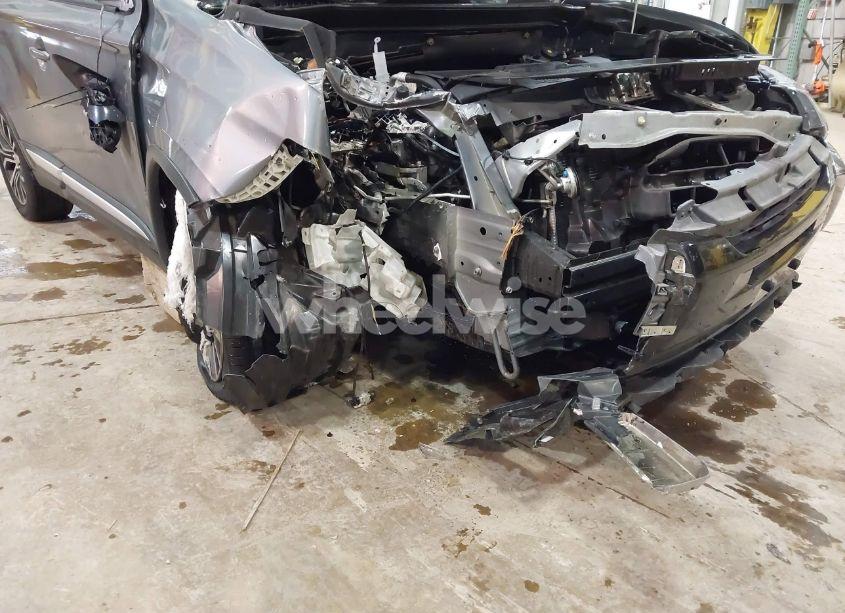 Photo 6 of 2018 Mitsubishi Outlander ES (VIN JA4AD2A30JJ003838)