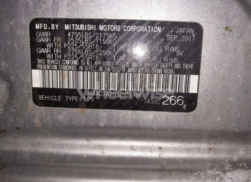 Photo 9 of 2018 Mitsubishi Outlander ES (VIN JA4AD2A30JZ011486)