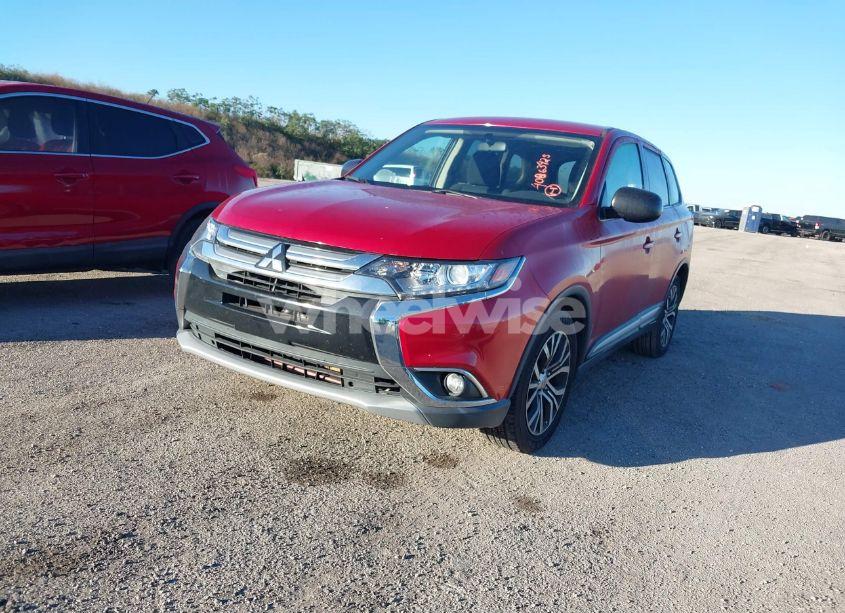 Photo 2 of 2018 Mitsubishi Outlander ES (VIN JA4AD2A30JZ055911)