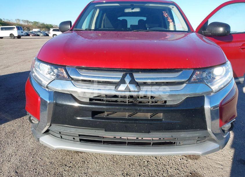 Photo 6 of 2018 Mitsubishi Outlander ES (VIN JA4AD2A30JZ055911)