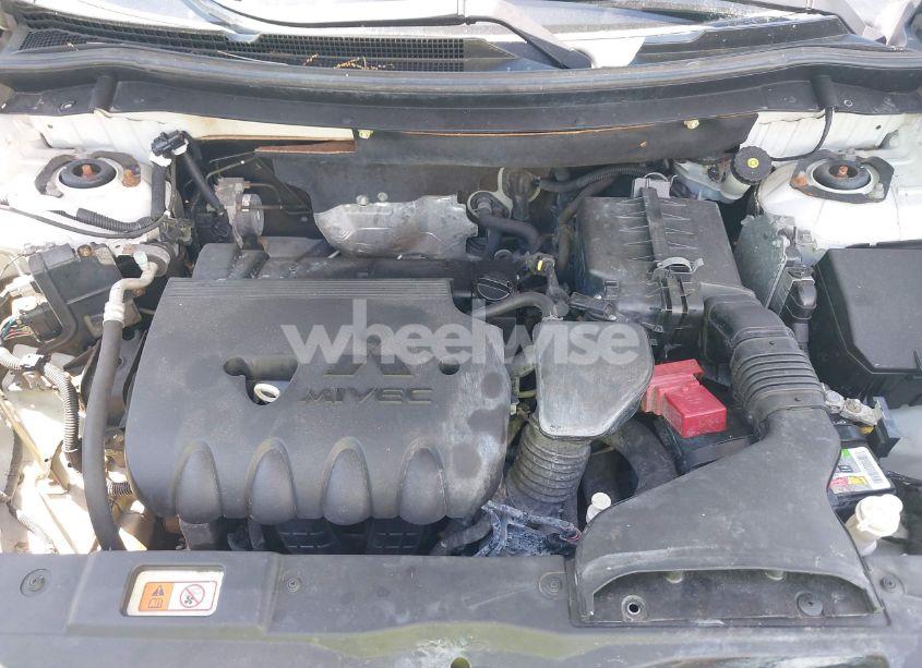 Photo 10 of 2015 Mitsubishi Outlander ES (VIN JA4AD2A31FZ008264)