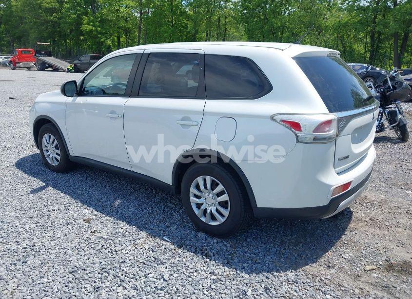 Photo 3 of 2015 Mitsubishi Outlander ES (VIN JA4AD2A31FZ008264)