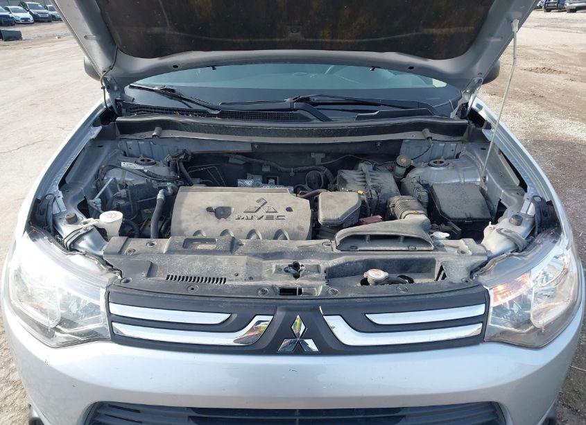 Photo 10 of 2014 Mitsubishi Outlander ES (VIN JA4AD2A33EZ009009)