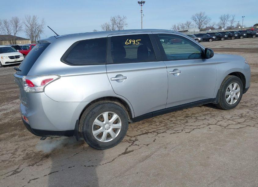 Photo 4 of 2014 Mitsubishi Outlander ES (VIN JA4AD2A33EZ009009)