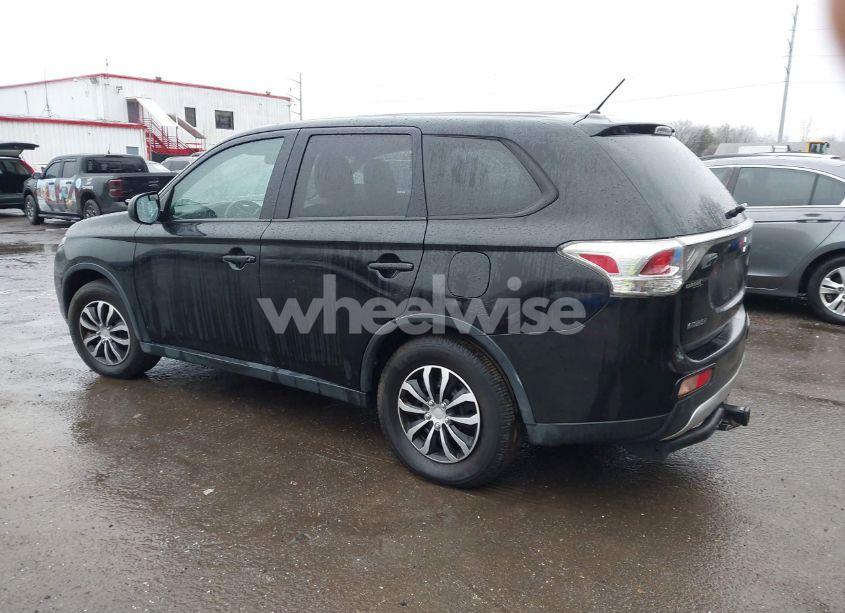 Photo 3 of 2015 Mitsubishi Outlander ES (VIN JA4AD2A33FZ005558)