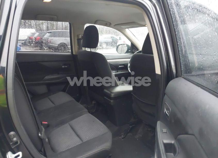 Photo 8 of 2015 Mitsubishi Outlander ES (VIN JA4AD2A33FZ005558)