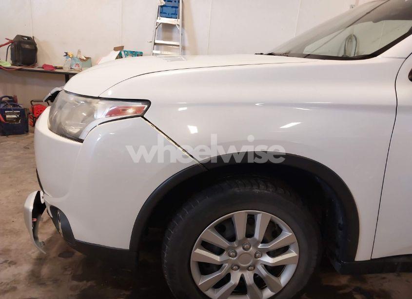 Photo 19 of 2015 Mitsubishi Outlander ES (VIN JA4AD2A33FZ014115)
