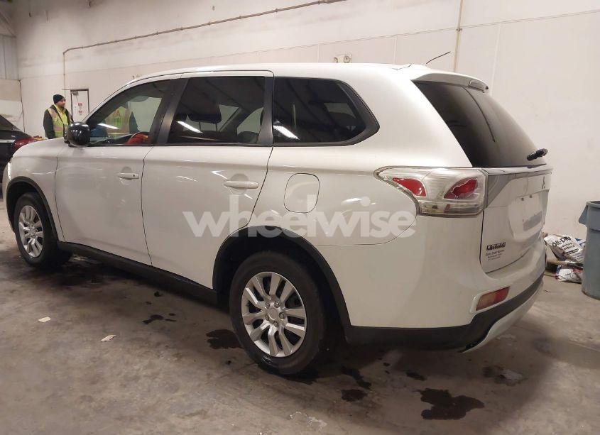 Photo 3 of 2015 Mitsubishi Outlander ES (VIN JA4AD2A33FZ014115)