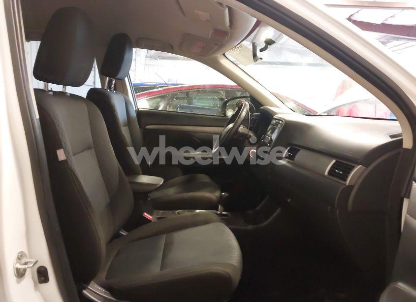 Photo 5 of 2015 Mitsubishi Outlander ES (VIN JA4AD2A33FZ014115)