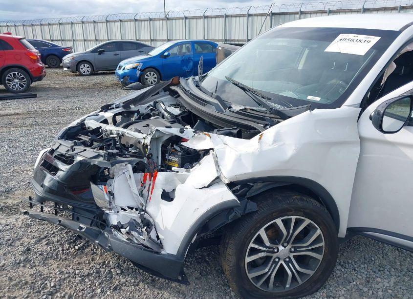 Photo 6 of 2016 Mitsubishi Outlander ES (VIN JA4AD2A33GZ008042)