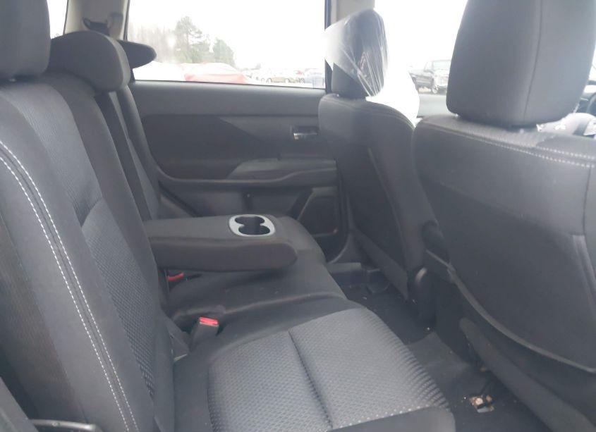 Photo 8 of 2016 Mitsubishi Outlander ES (VIN JA4AD2A33GZ030607)
