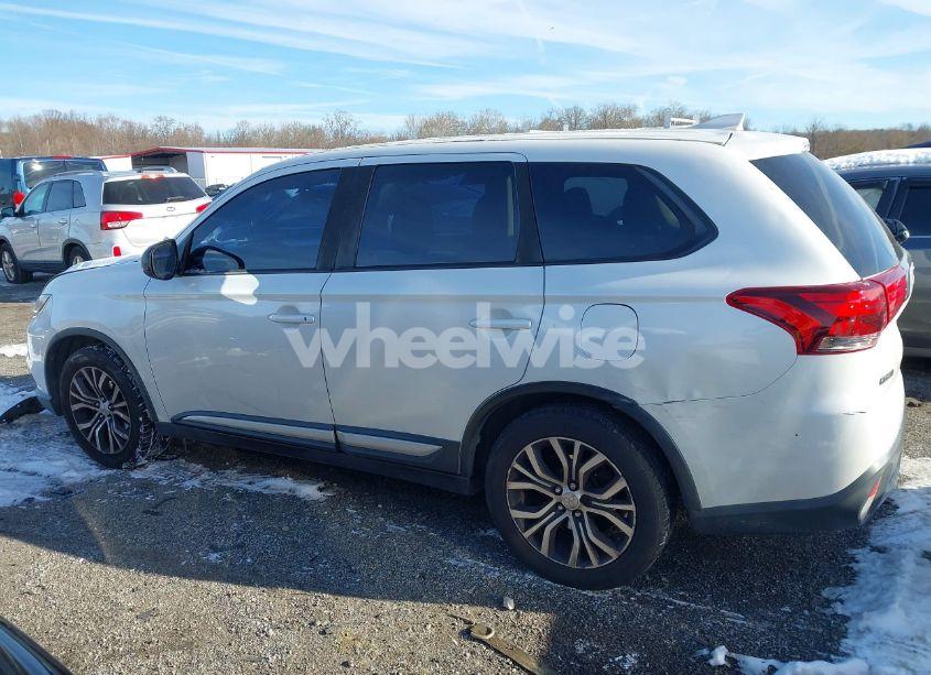 Photo 14 of 2017 Mitsubishi Outlander ES (VIN JA4AD2A33HZ010519)