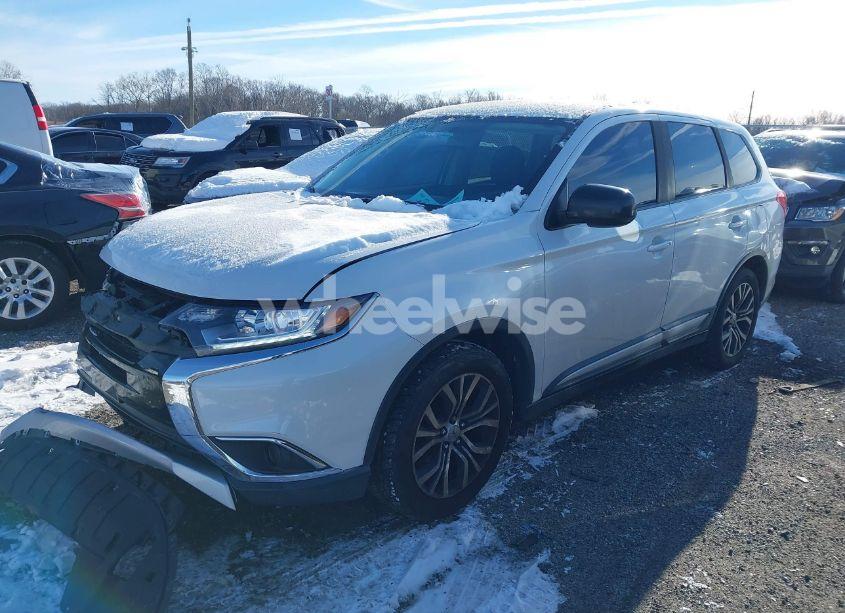 Photo 2 of 2017 Mitsubishi Outlander ES (VIN JA4AD2A33HZ010519)