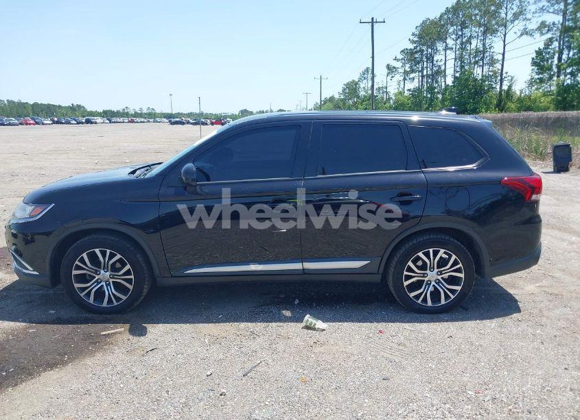 Photo 14 of 2018 Mitsubishi Outlander ES (VIN JA4AD2A33JZ069124)