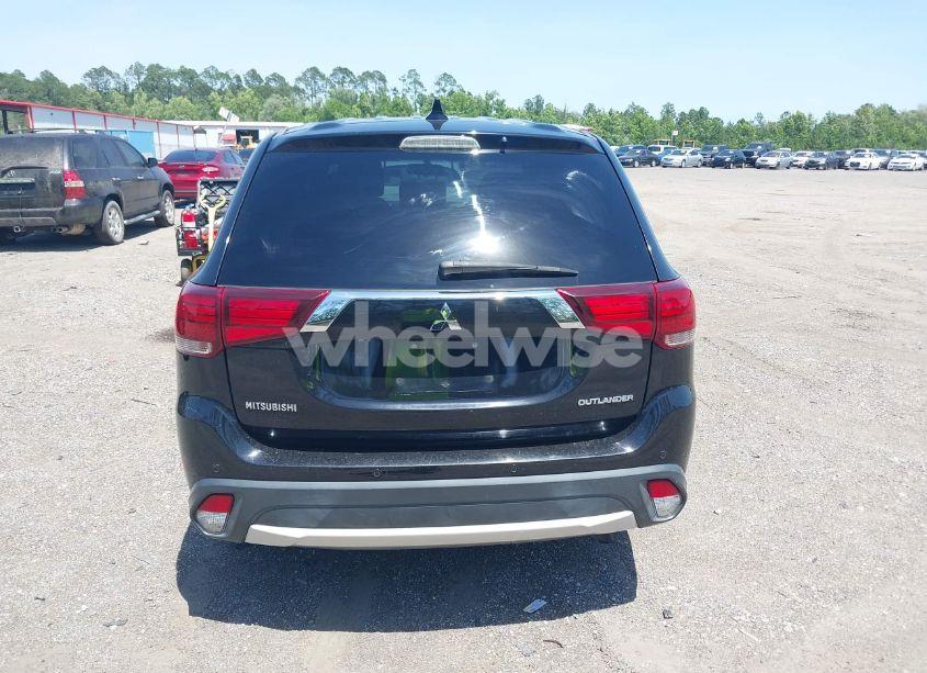 Photo 16 of 2018 Mitsubishi Outlander ES (VIN JA4AD2A33JZ069124)