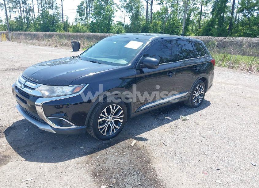 Photo 2 of 2018 Mitsubishi Outlander ES (VIN JA4AD2A33JZ069124)