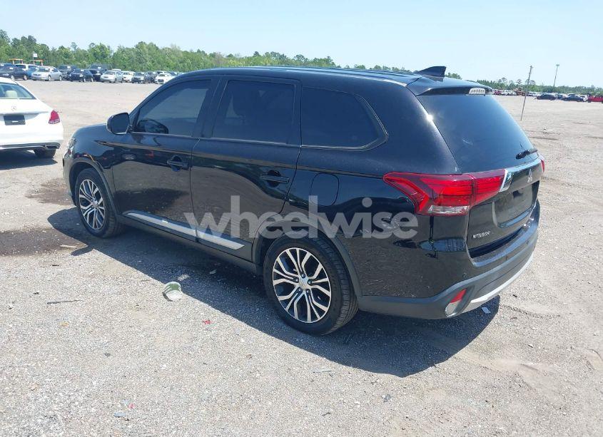 Photo 3 of 2018 Mitsubishi Outlander ES (VIN JA4AD2A33JZ069124)