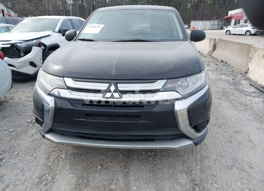 Photo 12 of 2017 Mitsubishi Outlander ES (VIN JA4AD2A34HZ012313)