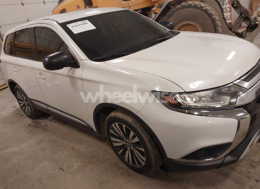 2019 Mitsubishi Outlander ES (VIN JA4AD2A34KZ031550) main photo