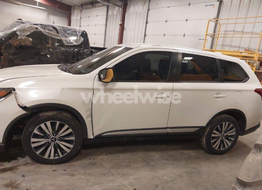 Photo 14 of 2019 Mitsubishi Outlander ES (VIN JA4AD2A34KZ031550)