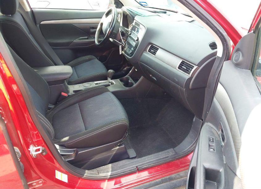 Photo 5 of 2016 Mitsubishi Outlander ES (VIN JA4AD2A35GZ000119)