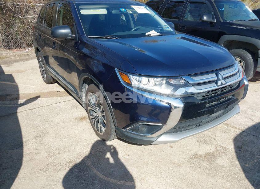 2018 Mitsubishi Outlander ES (VIN JA4AD2A35JZ001648) main photo