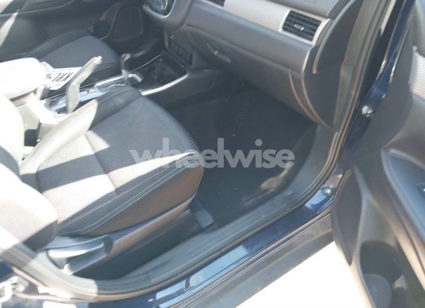 Photo 5 of 2018 Mitsubishi Outlander ES (VIN JA4AD2A35JZ001648)