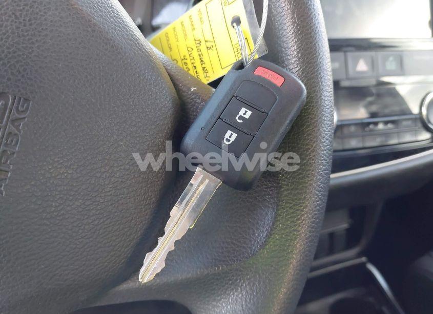 Photo 11 of 2018 Mitsubishi Outlander ES (VIN JA4AD2A35JZ010169)