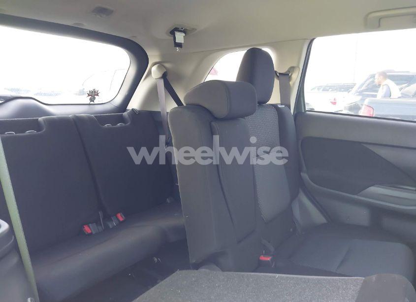 Photo 8 of 2018 Mitsubishi Outlander ES (VIN JA4AD2A35JZ010169)