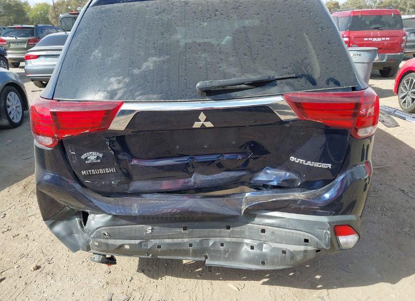 Photo 17 of 2019 Mitsubishi Outlander ES (VIN JA4AD2A35KZ007046)