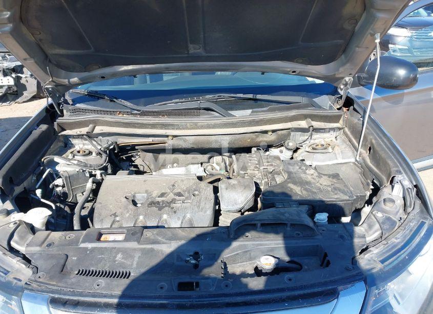 Photo 10 of 2016 Mitsubishi Outlander ES (VIN JA4AD2A36GZ020833)