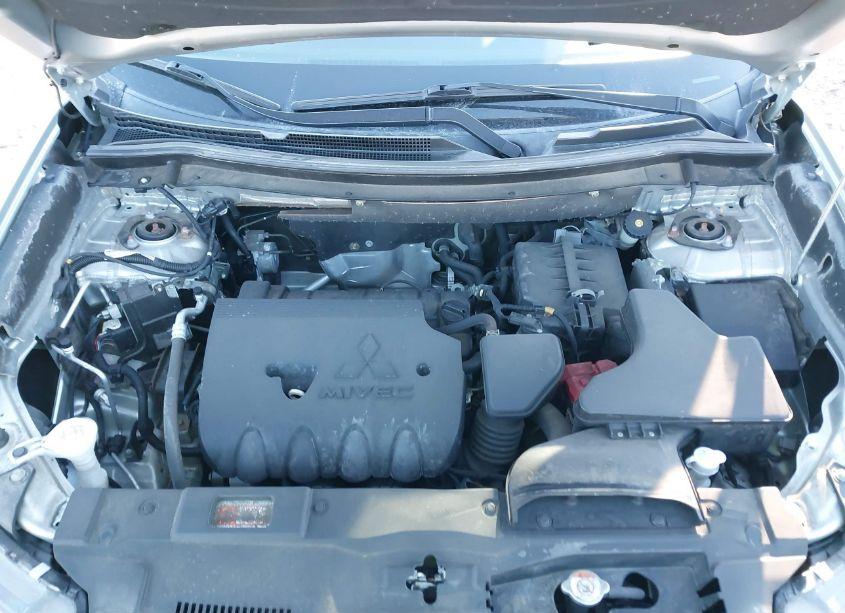 Photo 10 of 2018 Mitsubishi Outlander ES (VIN JA4AD2A36JZ015672)
