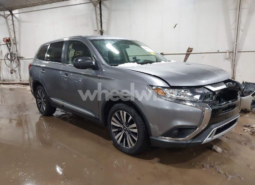 2019 Mitsubishi Outlander ES (VIN JA4AD2A36KZ018122) main photo