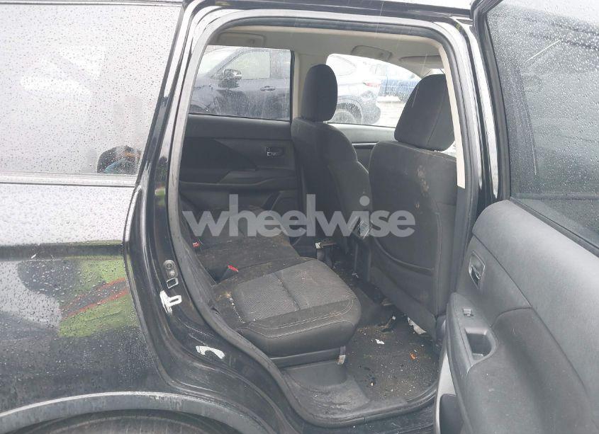 Photo 8 of 2019 Mitsubishi Outlander ES (VIN JA4AD2A36KZ050732)