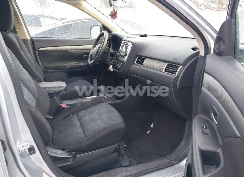 Photo 5 of 2014 Mitsubishi Outlander ES (VIN JA4AD2A37EZ002337)