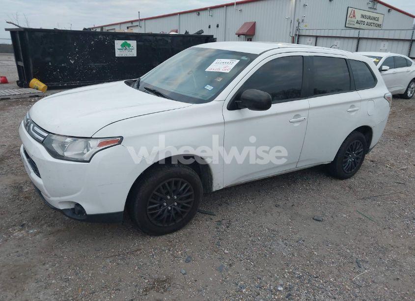 Photo 2 of 2014 Mitsubishi Outlander ES (VIN JA4AD2A37EZ010213)