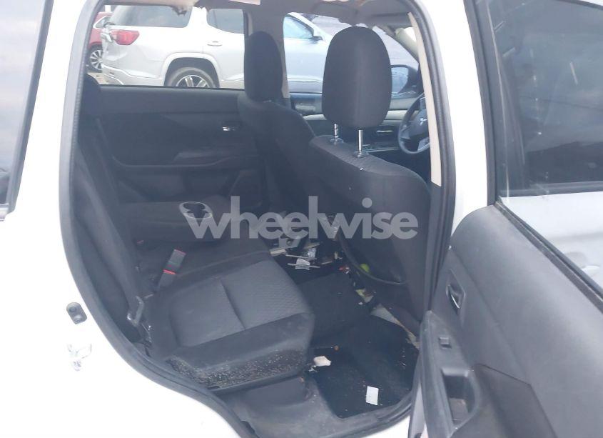 Photo 8 of 2014 Mitsubishi Outlander ES (VIN JA4AD2A37EZ010213)