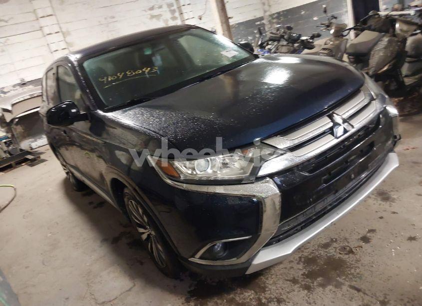 2018 Mitsubishi Outlander ES (VIN JA4AD2A37JJ005280) main photo