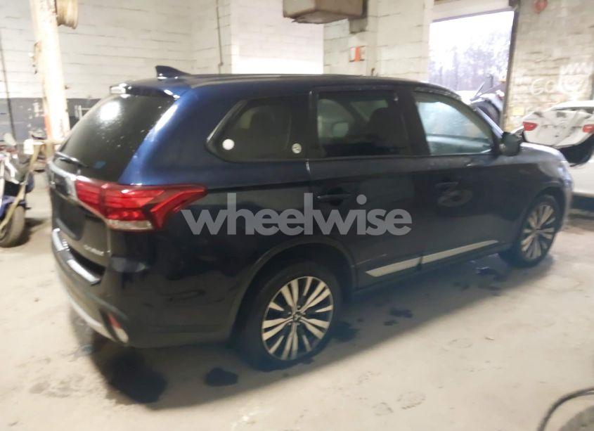 Photo 12 of 2018 Mitsubishi Outlander ES (VIN JA4AD2A37JJ005280)