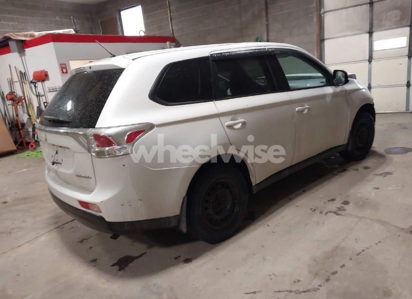 Photo 4 of 2014 Mitsubishi Outlander ES (VIN JA4AD2A38EZ016537)