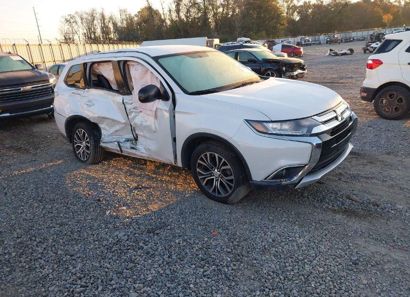 2016 Mitsubishi Outlander ES (VIN JA4AD2A38GZ016458) main photo