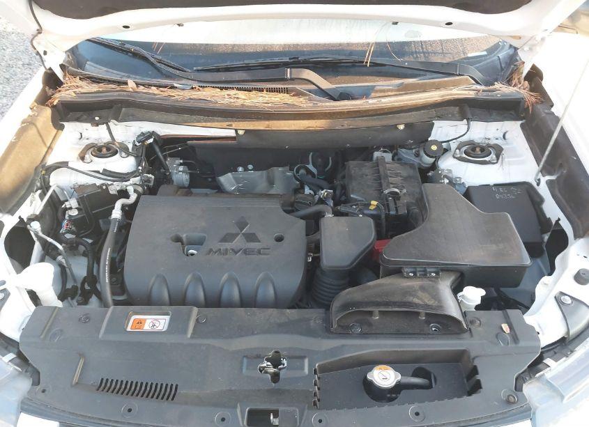 Photo 10 of 2016 Mitsubishi Outlander ES (VIN JA4AD2A38GZ016458)